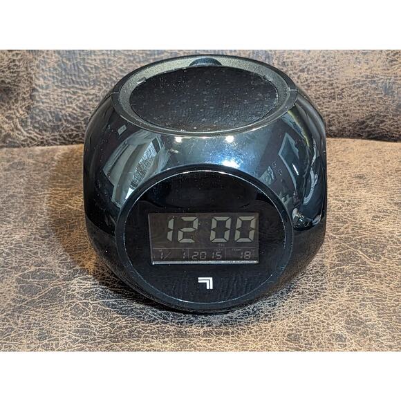 SHARPER IMAGE Star Projection DIGITAL CLOCK Nature Sounds Alarm Clock - Picture 1 of 8